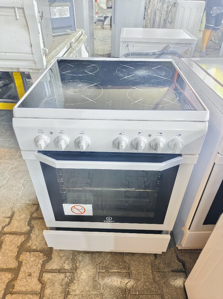 ELECTRIC COOKER OVEN FOR SALE - 1