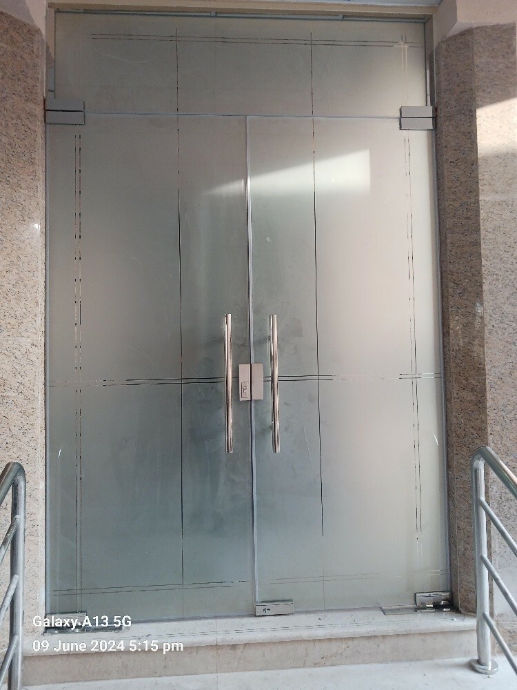 need I work in glass installation - 13