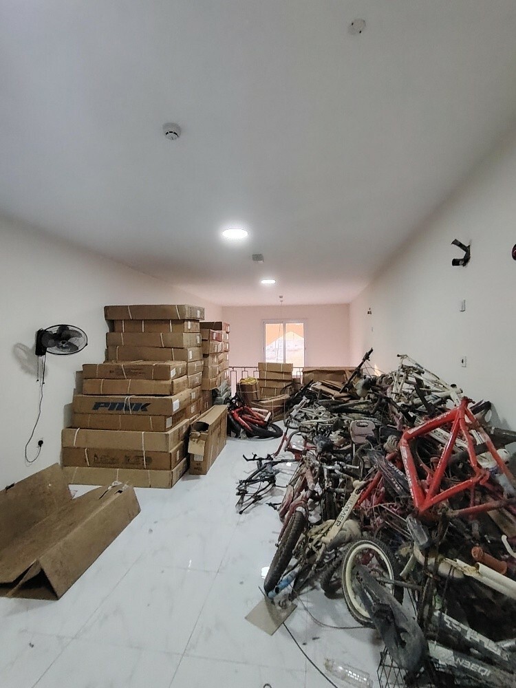 Shop In Prim Location, Berkat - 7