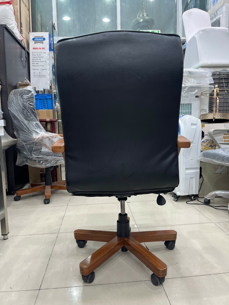 classic office chairs  - 3