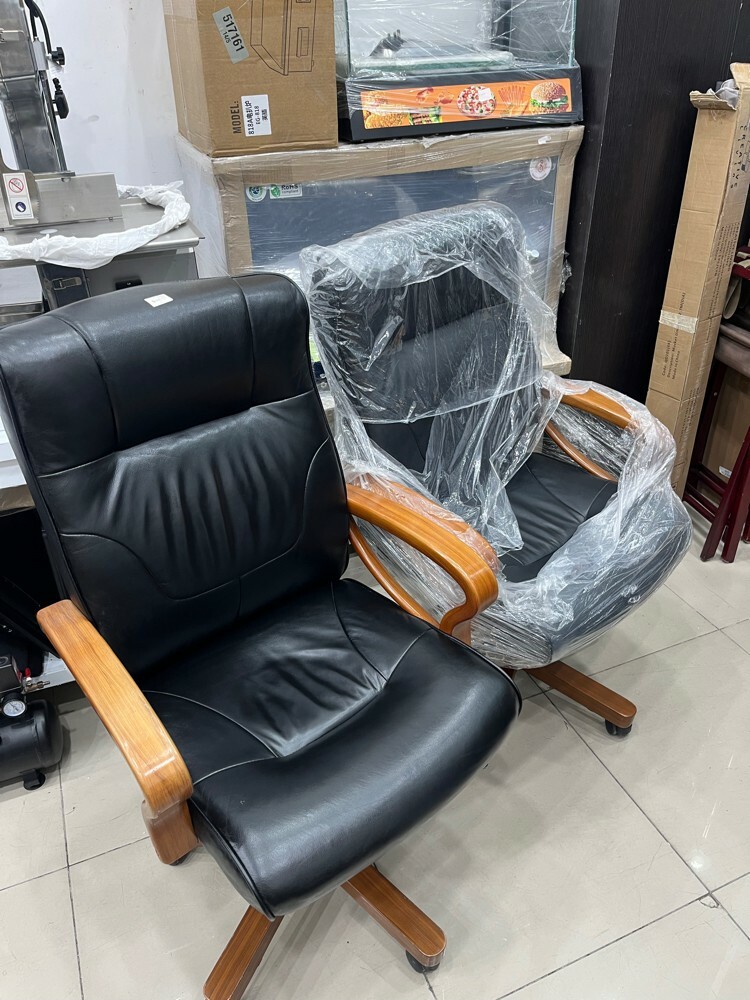 classic office chairs  - 1