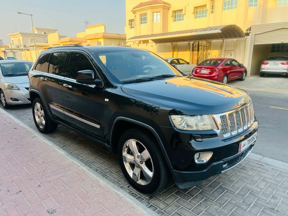 jeep grand cherokee  - 3