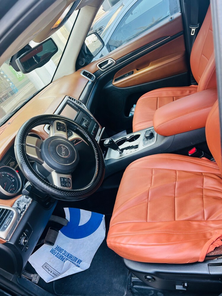 jeep grand cherokee  - 6