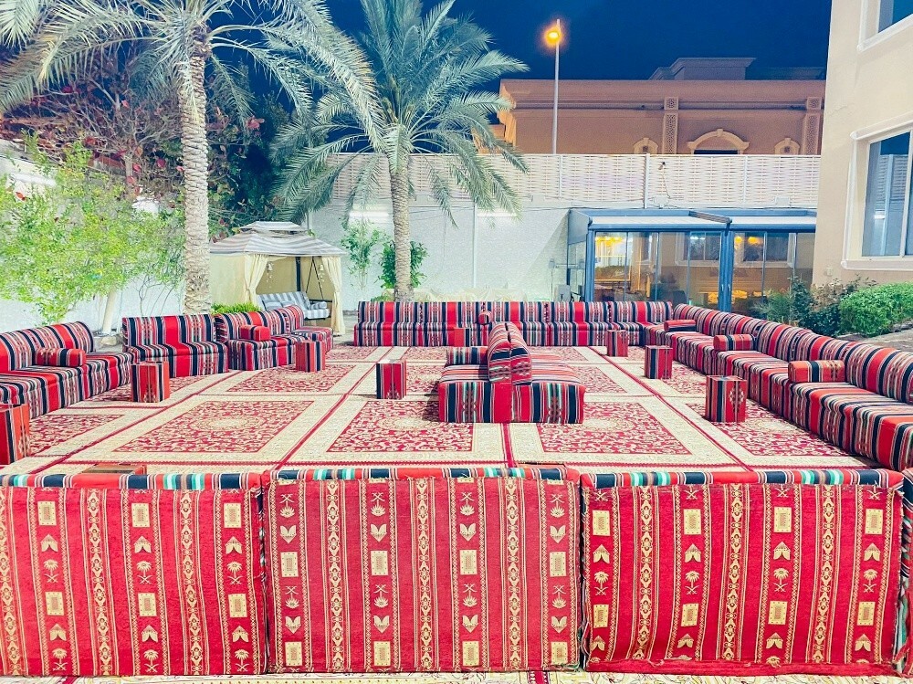 الهيبة الملكية للكراسي والطاولات - 10