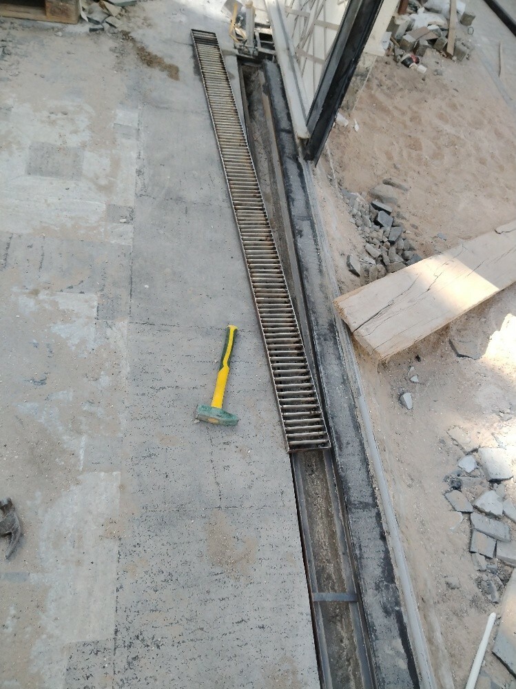 Looking for Construction Plaste - 3
