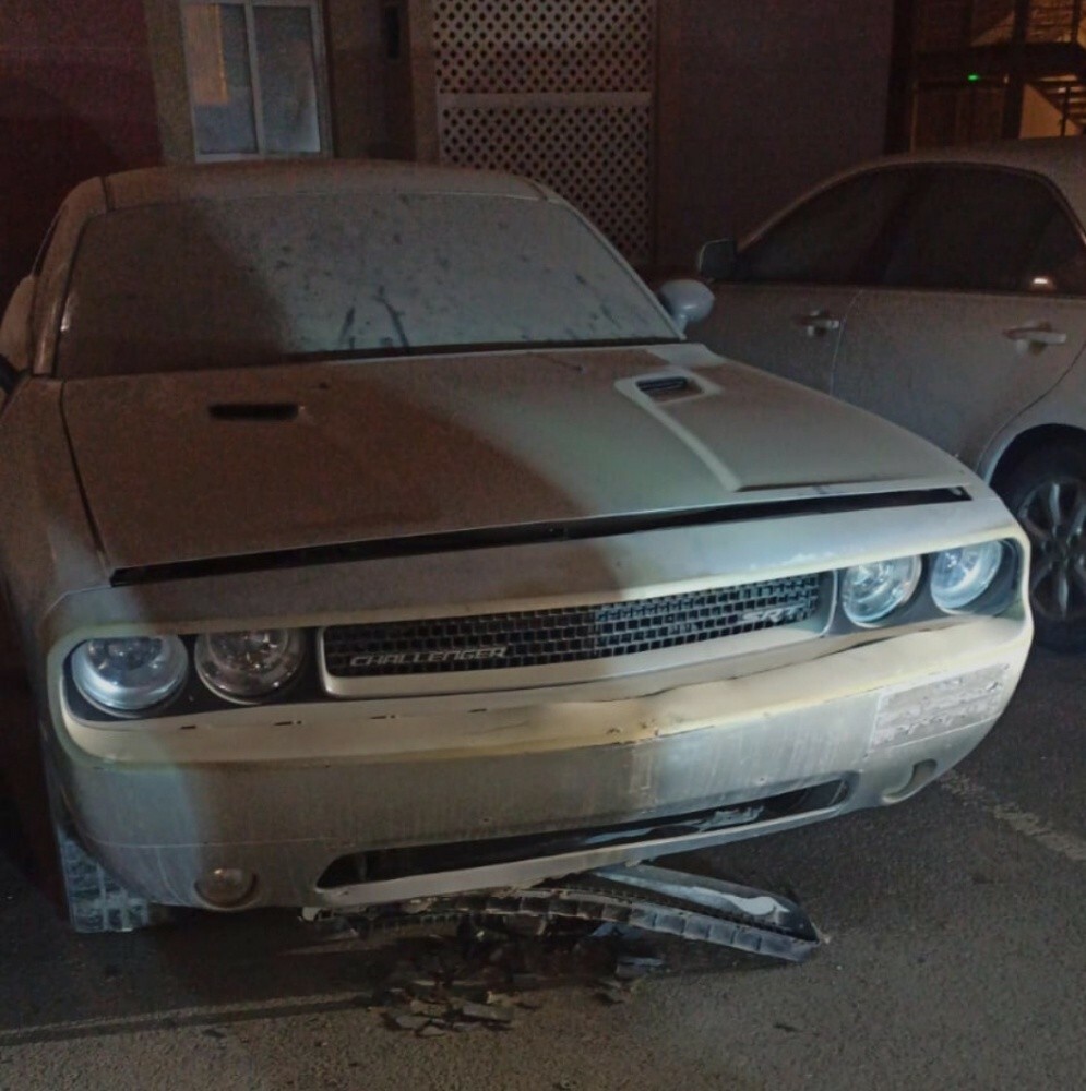 2012 dodge Challenger SRT - 2