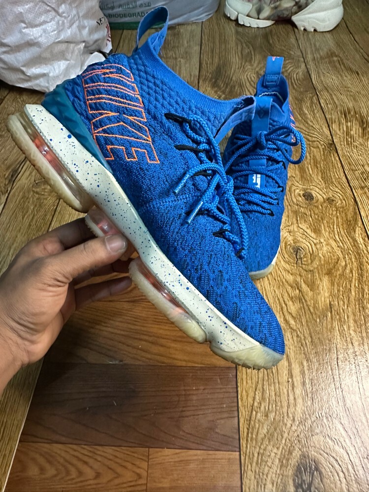 Nike LeBron 15 hardwood - 5