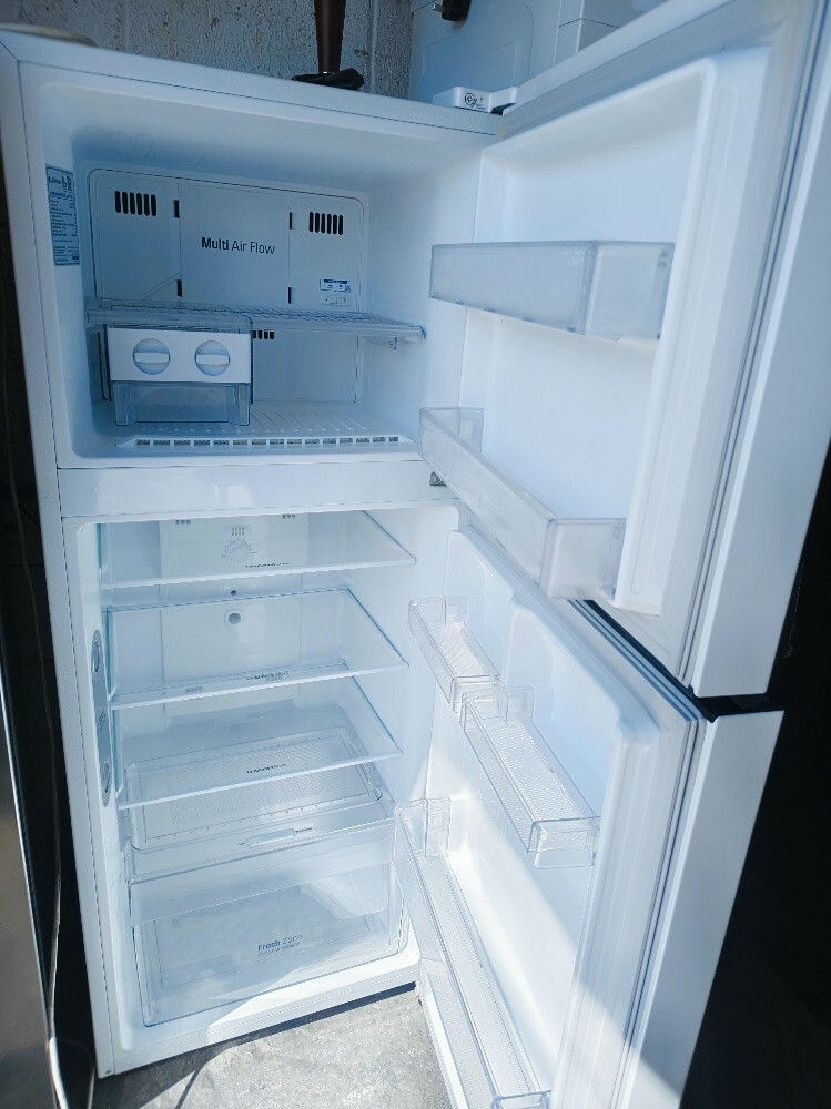 LG INVERTER FRIDGE for sell - 4