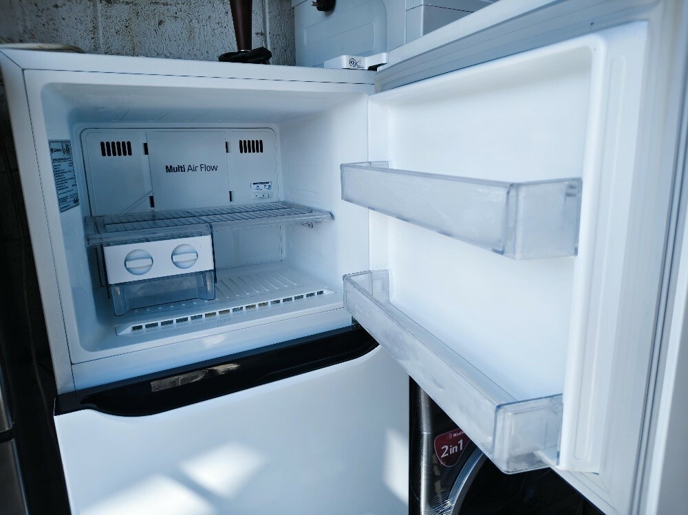 LG INVERTER FRIDGE for sell - 3