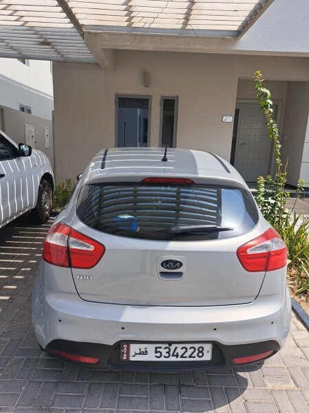 KIA RIO HATCHBACK FULL OPTION — photo 8 for sale in Qatar