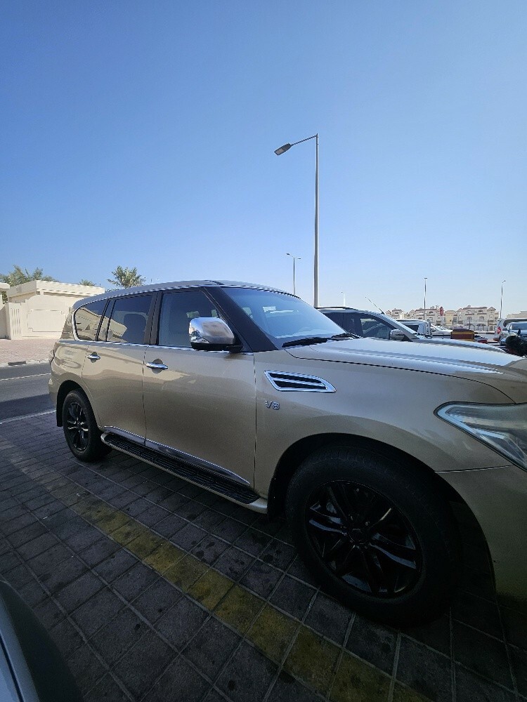 Nissan Patrol 2010 LE for sale - 2