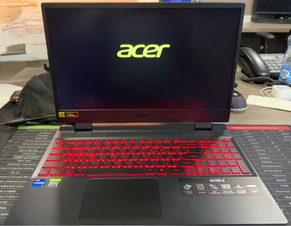 Acer Laptop No Scratch  - 4