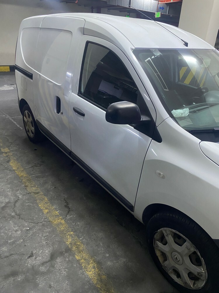 Renault dokker  - 1