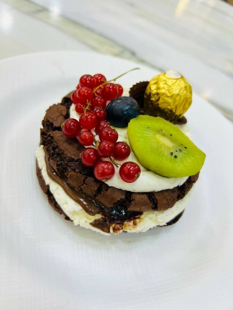 pastry chef - 25
