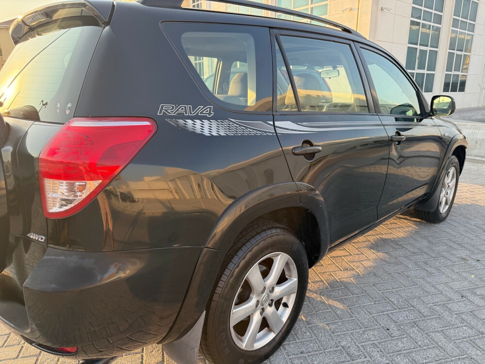 first owner Toyota RAV 4 - 4