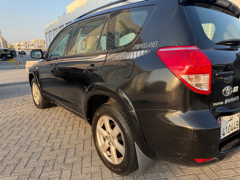 first owner Toyota RAV 4 - 7