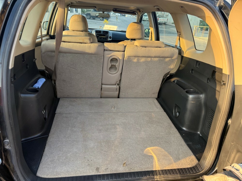 first owner Toyota RAV 4 - 11
