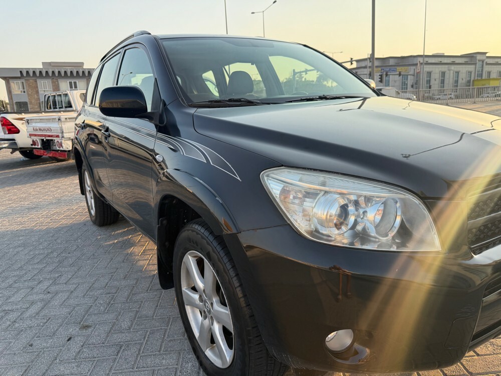 first owner Toyota RAV 4 - 5