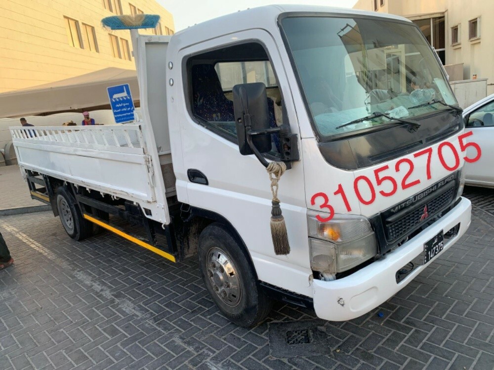 يوجد سيارةبكب كبيرة لنقل الاغراض - 1