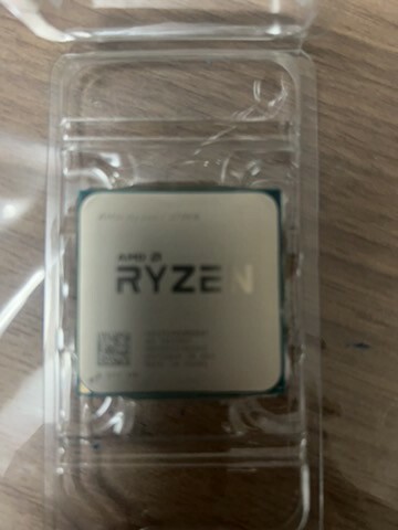 Used AMD Ryzen 7 2700X 8C 16T CPU - 1