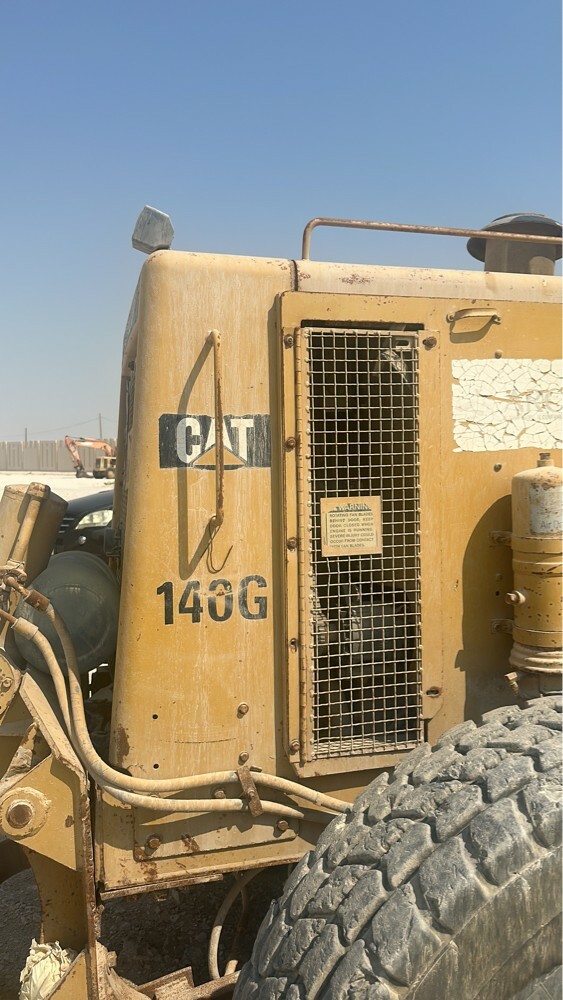 Grader and roller for rent - 1