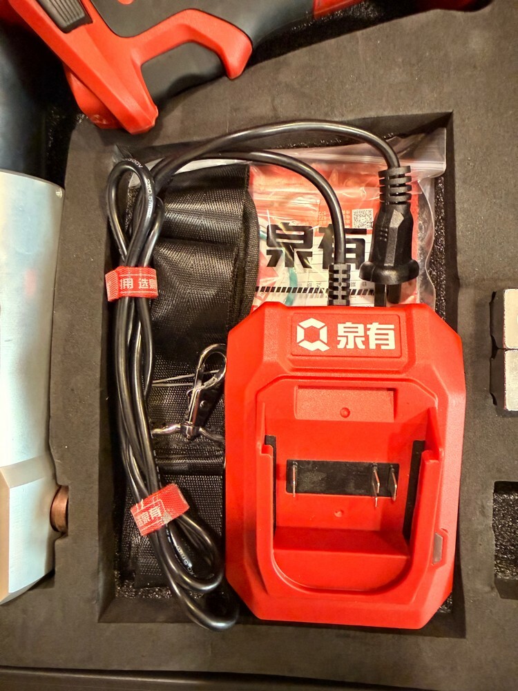 CORDLESS HYDRAULIC CABLE CRIMPER - 3