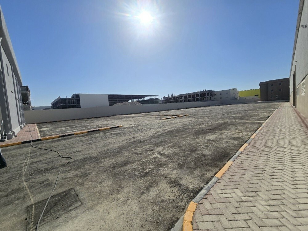 Plot Area 8600 Sqm Warehouse with - 15