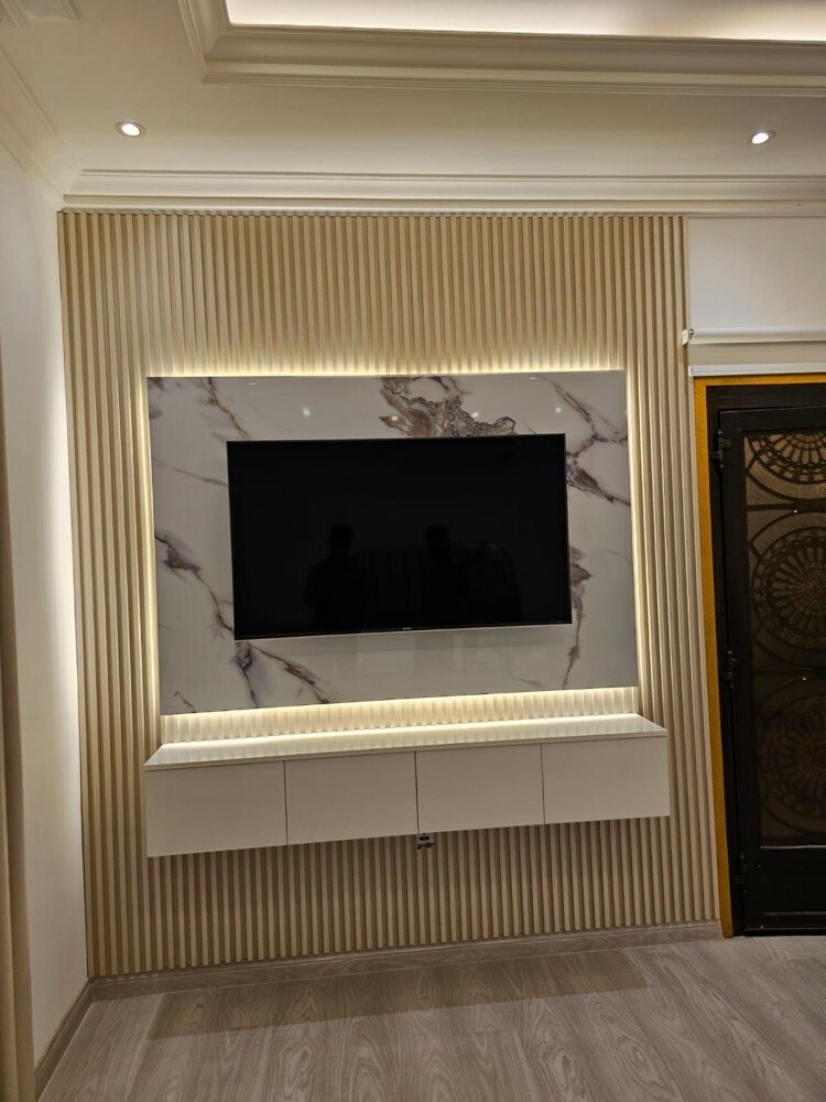 Tv decorations - 10