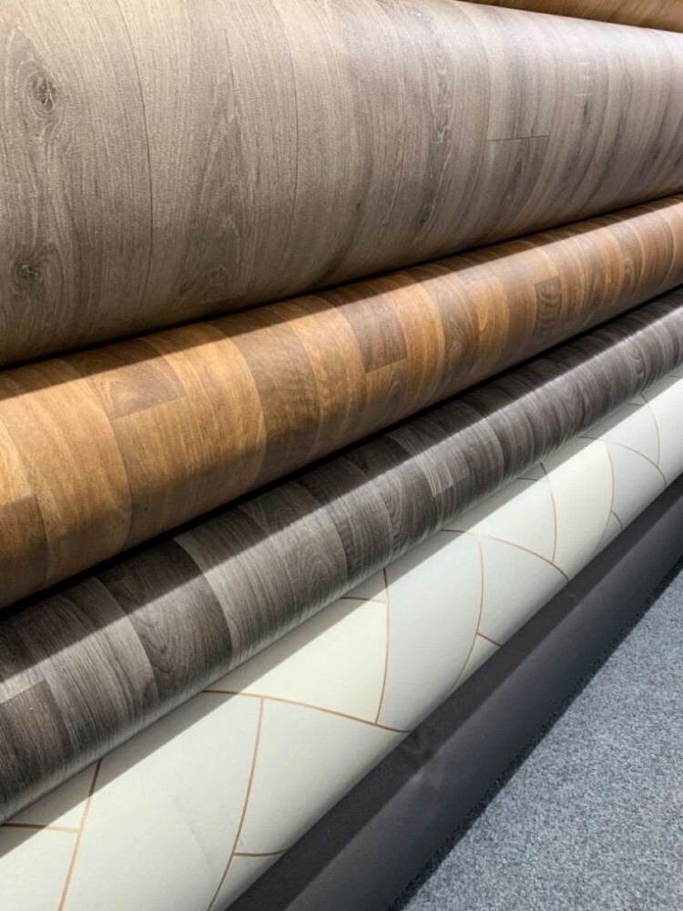 Plastic wallpaper and flooring. - 2