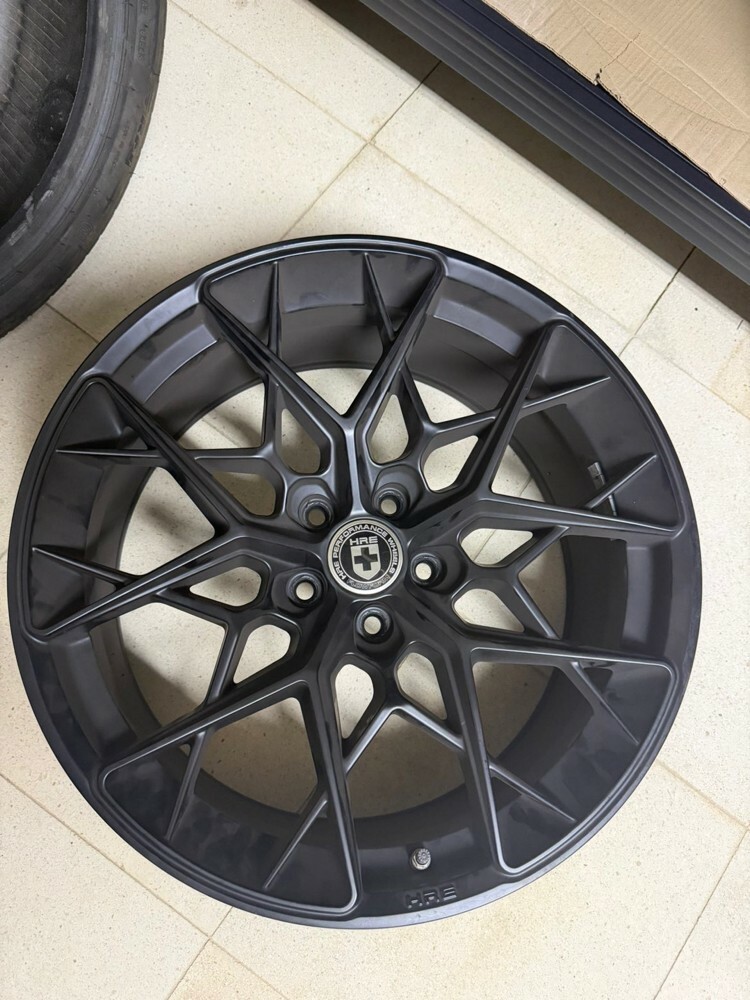 Satin Black HRE FF10 Rims - 1