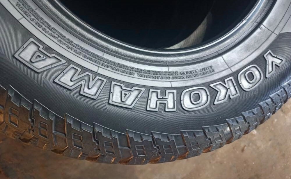 265/70/17“yokohama Tyre - 2