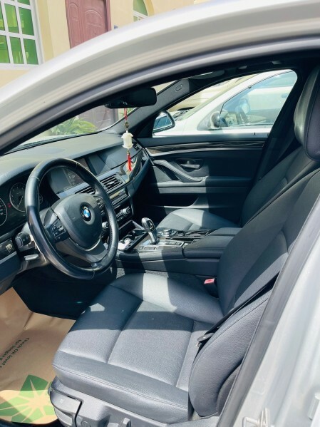 BMW 520i -Twin Turbo -Full option - 4