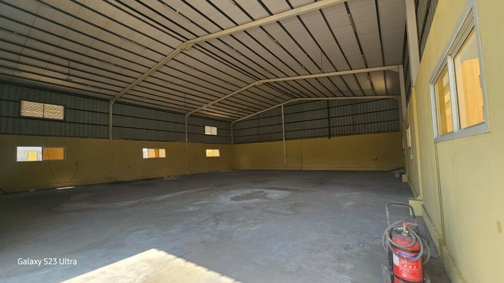 For rent, store in the pool of th - 2