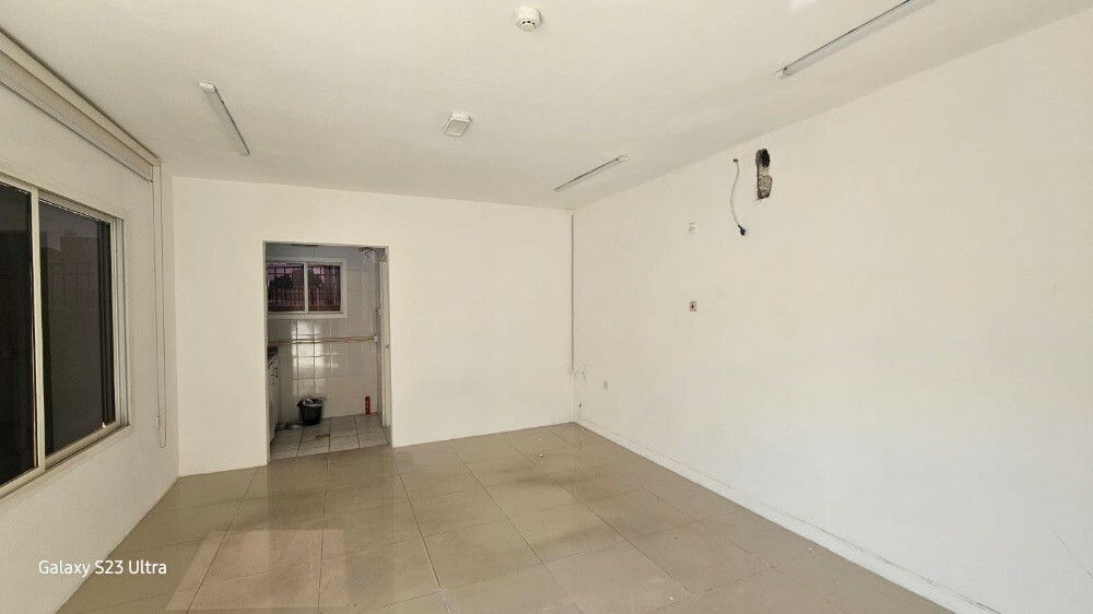 For rent, store in the pool of th - 7