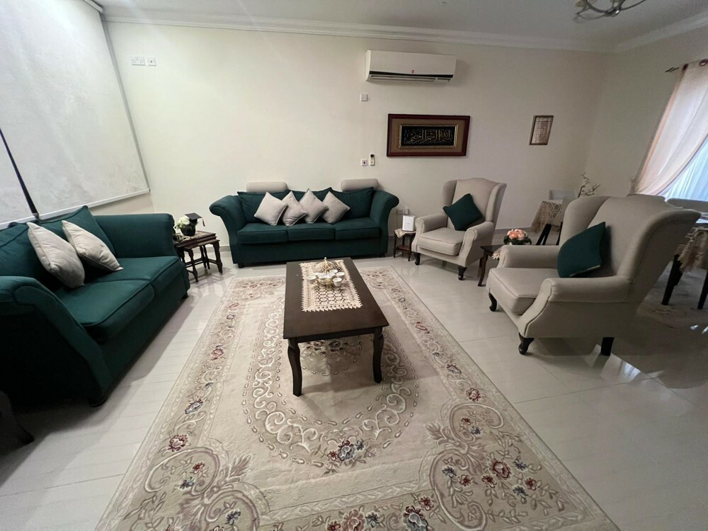 sofa ———  - 3