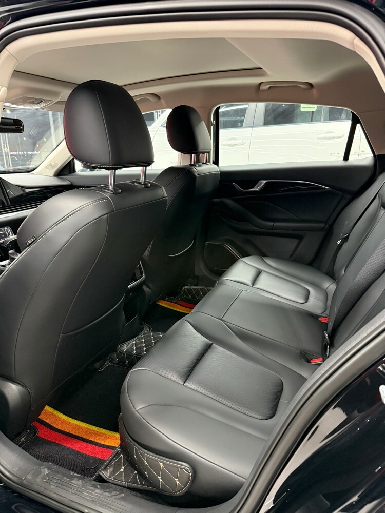 Bestune B70 - 2024 — photo 3 for sale in Qatar