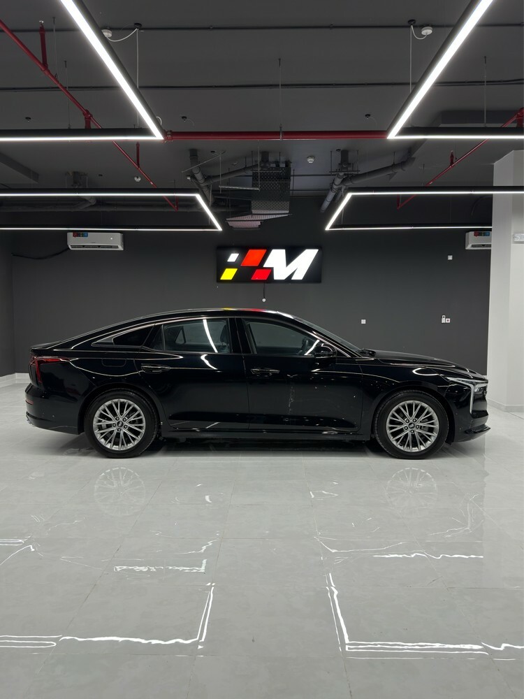Bestune B70 - 2024 — photo 2 for sale in Qatar