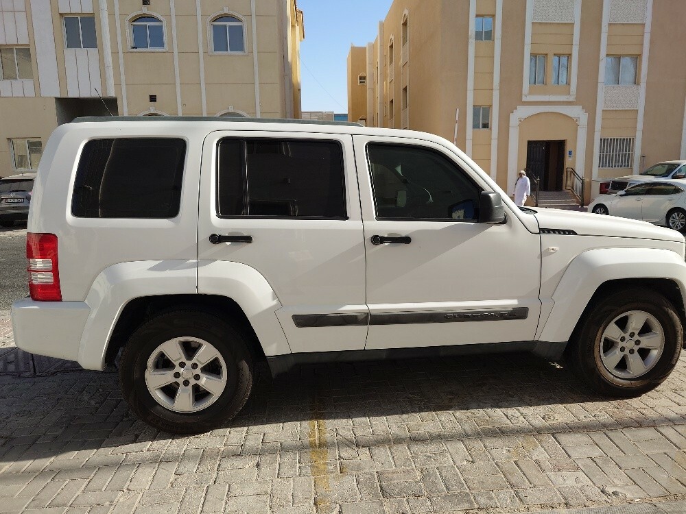 Jeep Liberty 2011 - 10