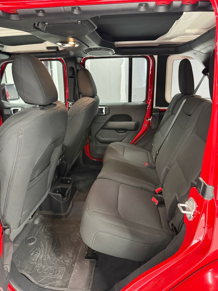 Wrangler Sahara - 2023 — photo 2 for sale in Qatar