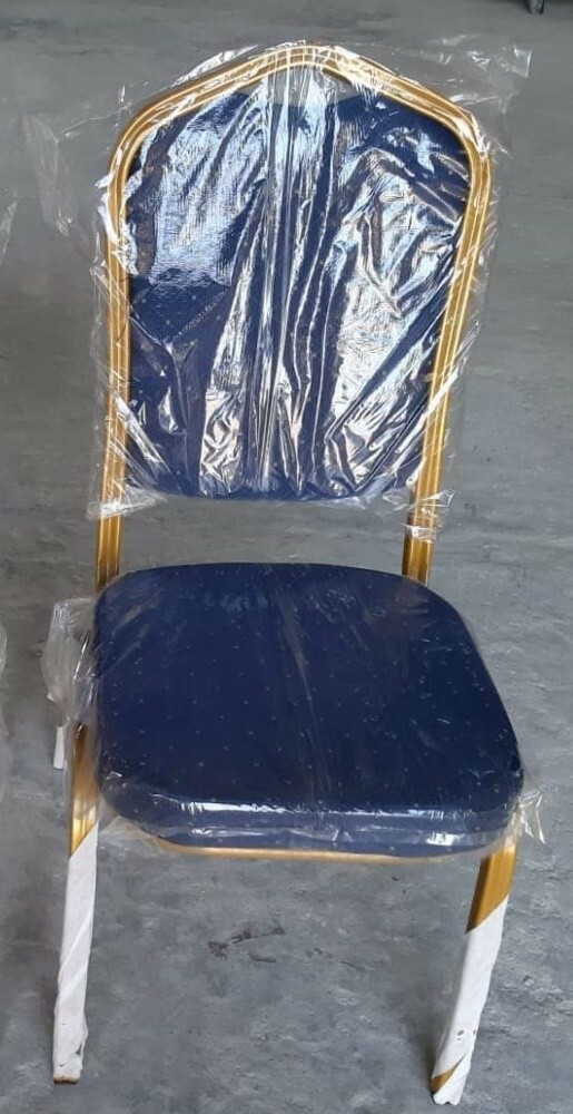 بيع الكراسي وطاولات الطعام. 60049 - 9