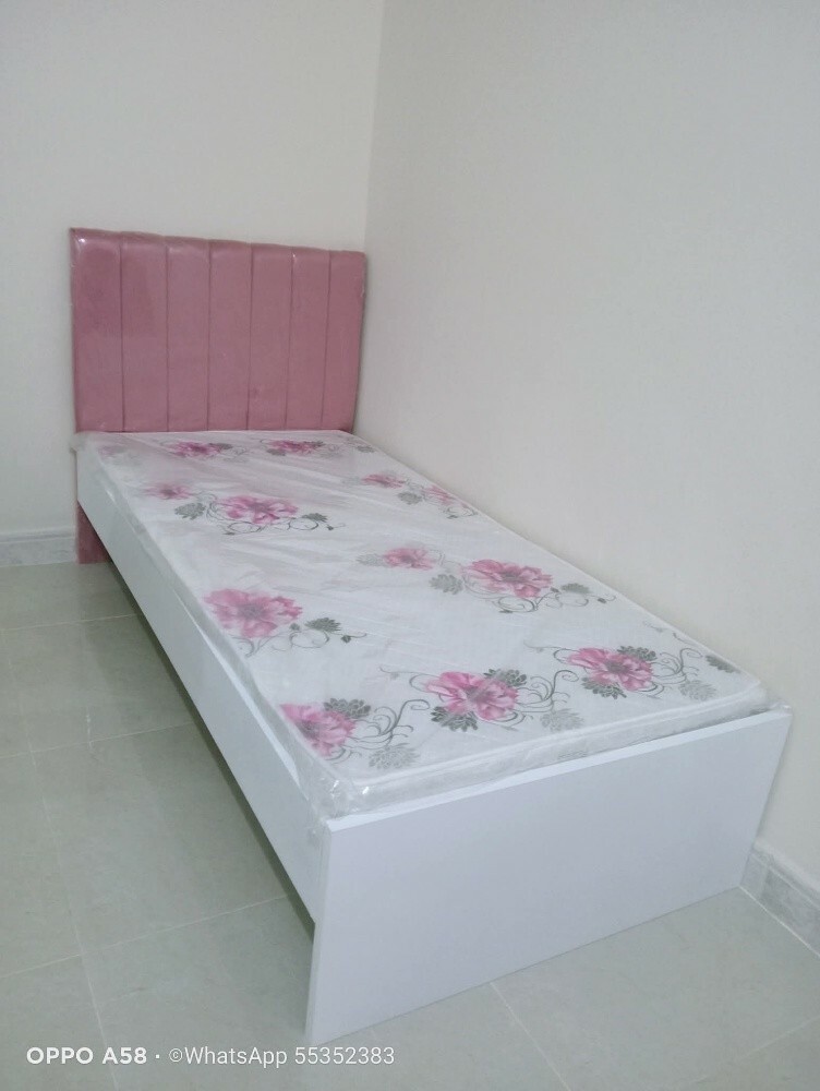 بيع الكراسي وطاولات الطعام. 60049 - 17