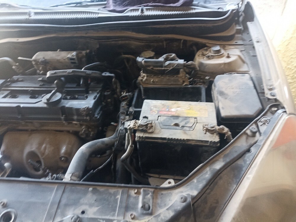 hyundy accent all parts avable - 6