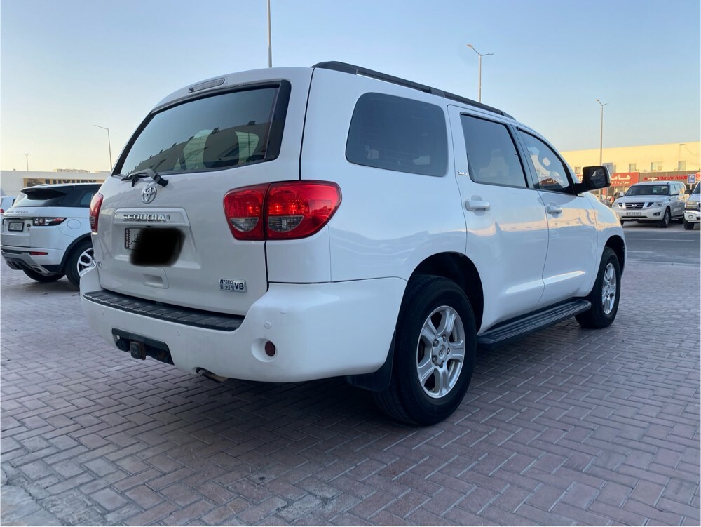 sequoia 2015 — photo 5 for sale in Qatar