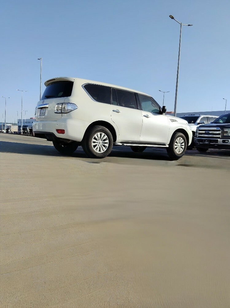 Nissan Patrol Standard 6 cylin — photo 1 for sale in Qatar