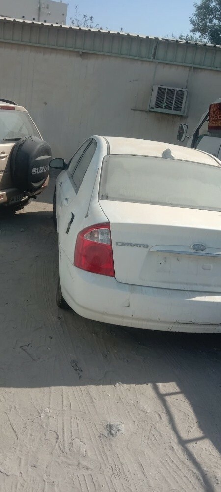 Kia cerato all parts available - 1