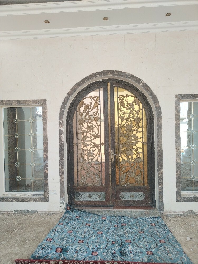 صبغ أبواب الحديد - 1