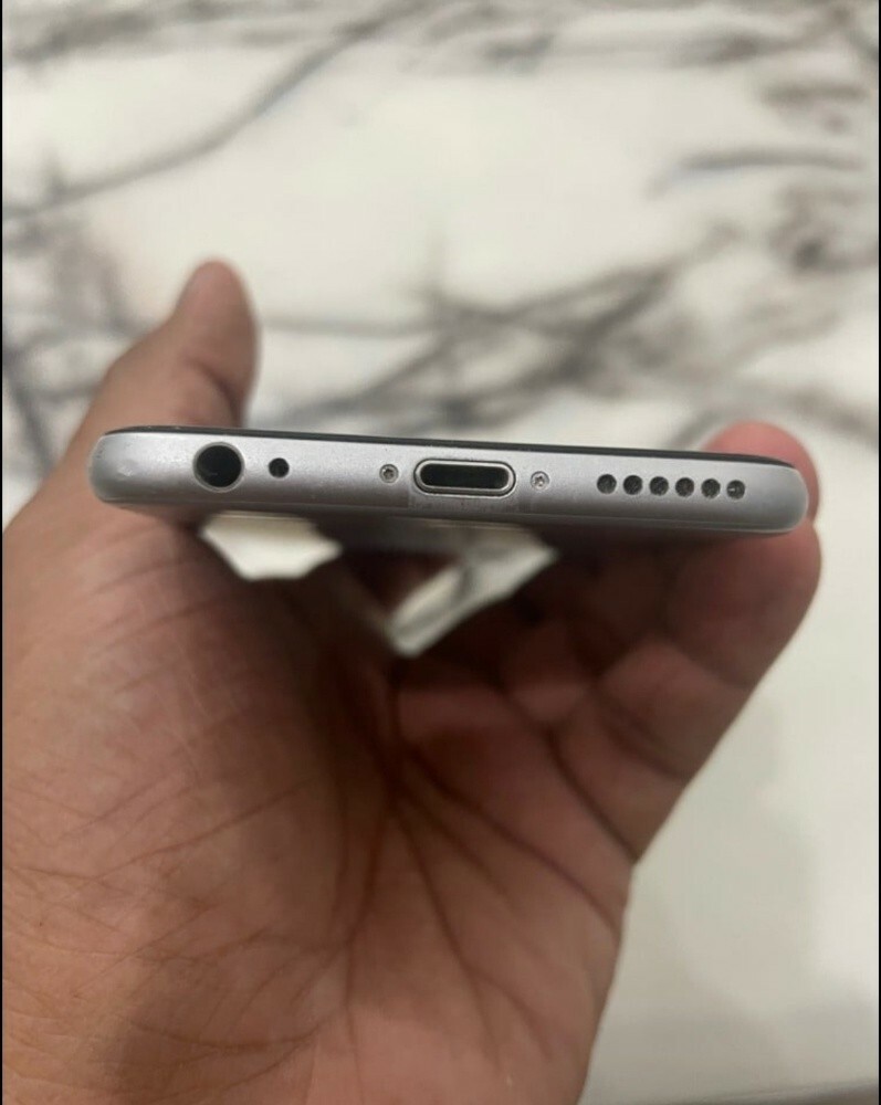 آيفون ٦س ٦٤ - 6