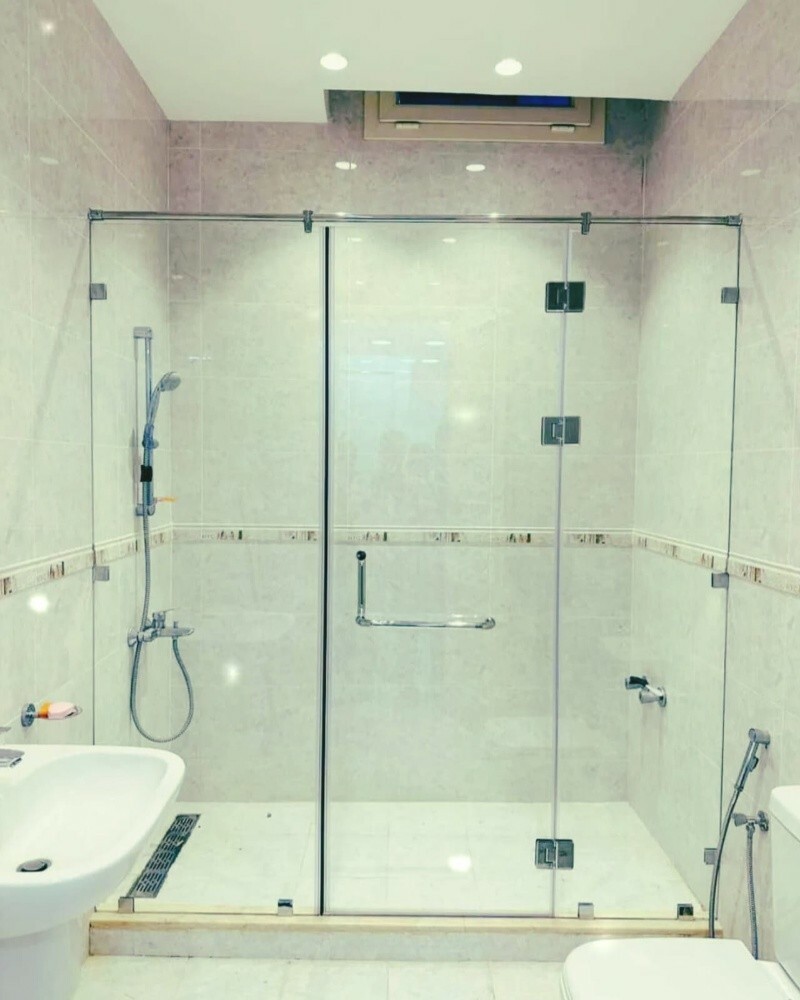 Diamond Glass and Mirror House - 22