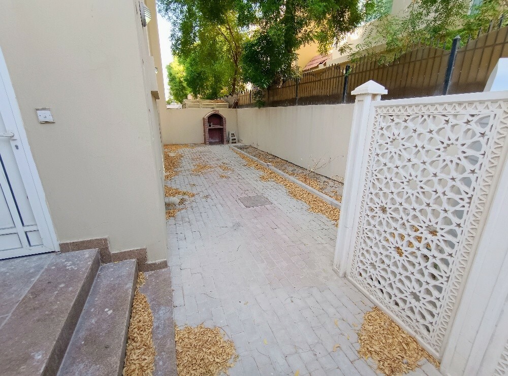 3bhk+1 compound Villa @ muraikh - 4