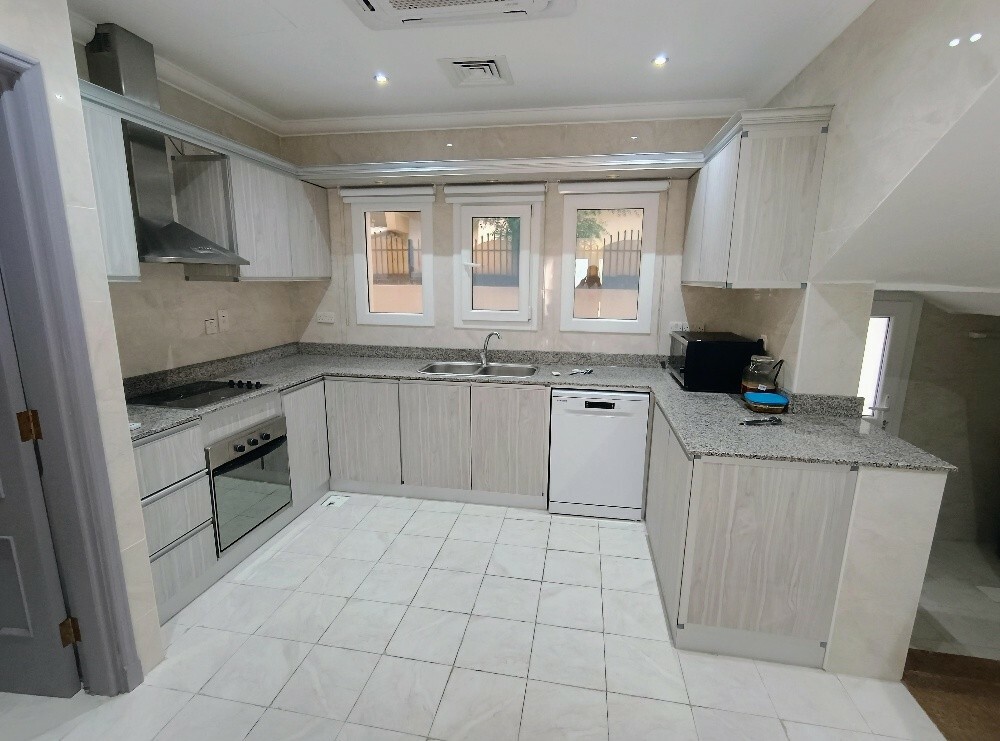 3bhk+1 compound Villa @ muraikh - 10